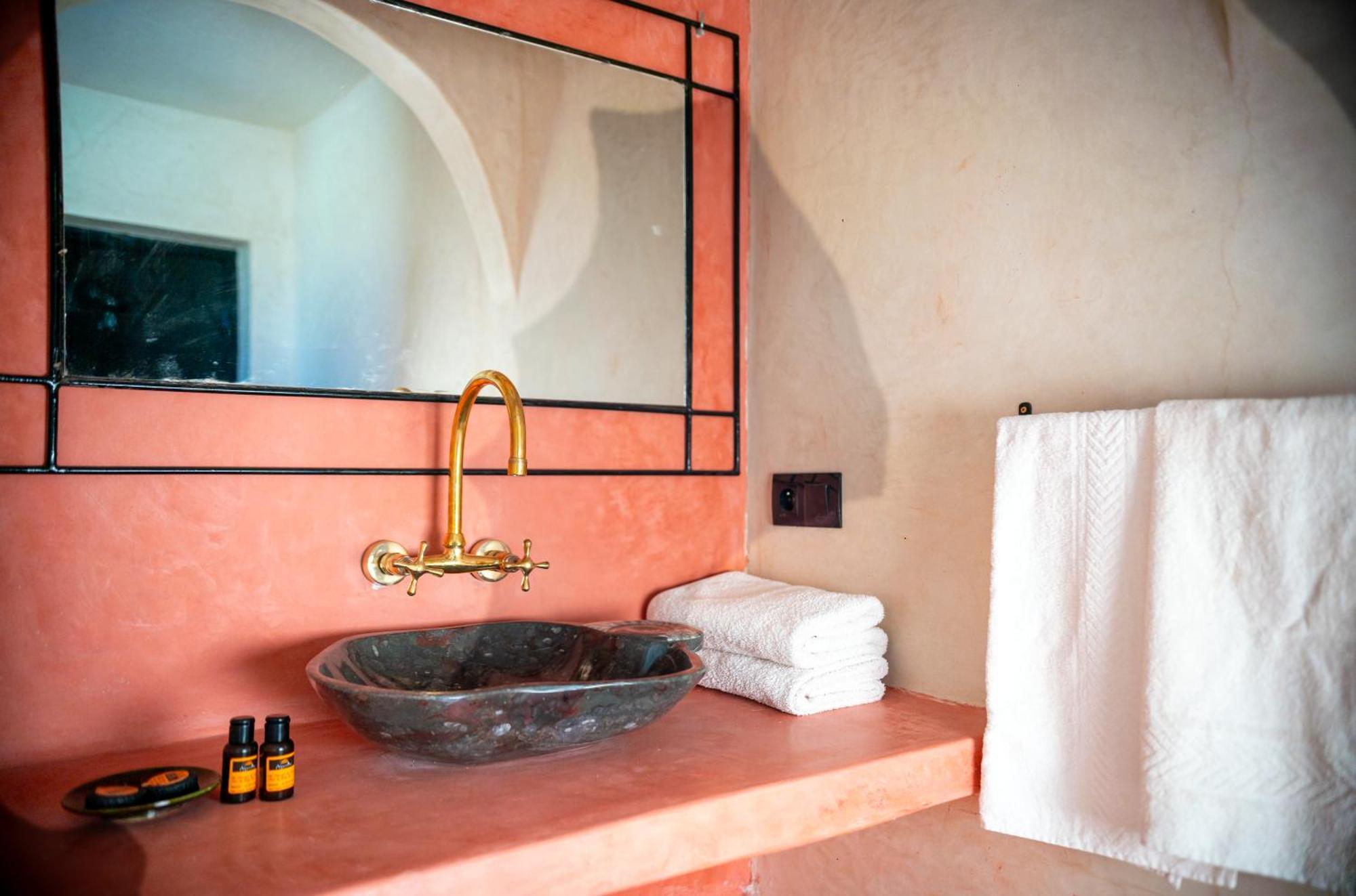 Kasbah Zitoune Tajda Esterno foto